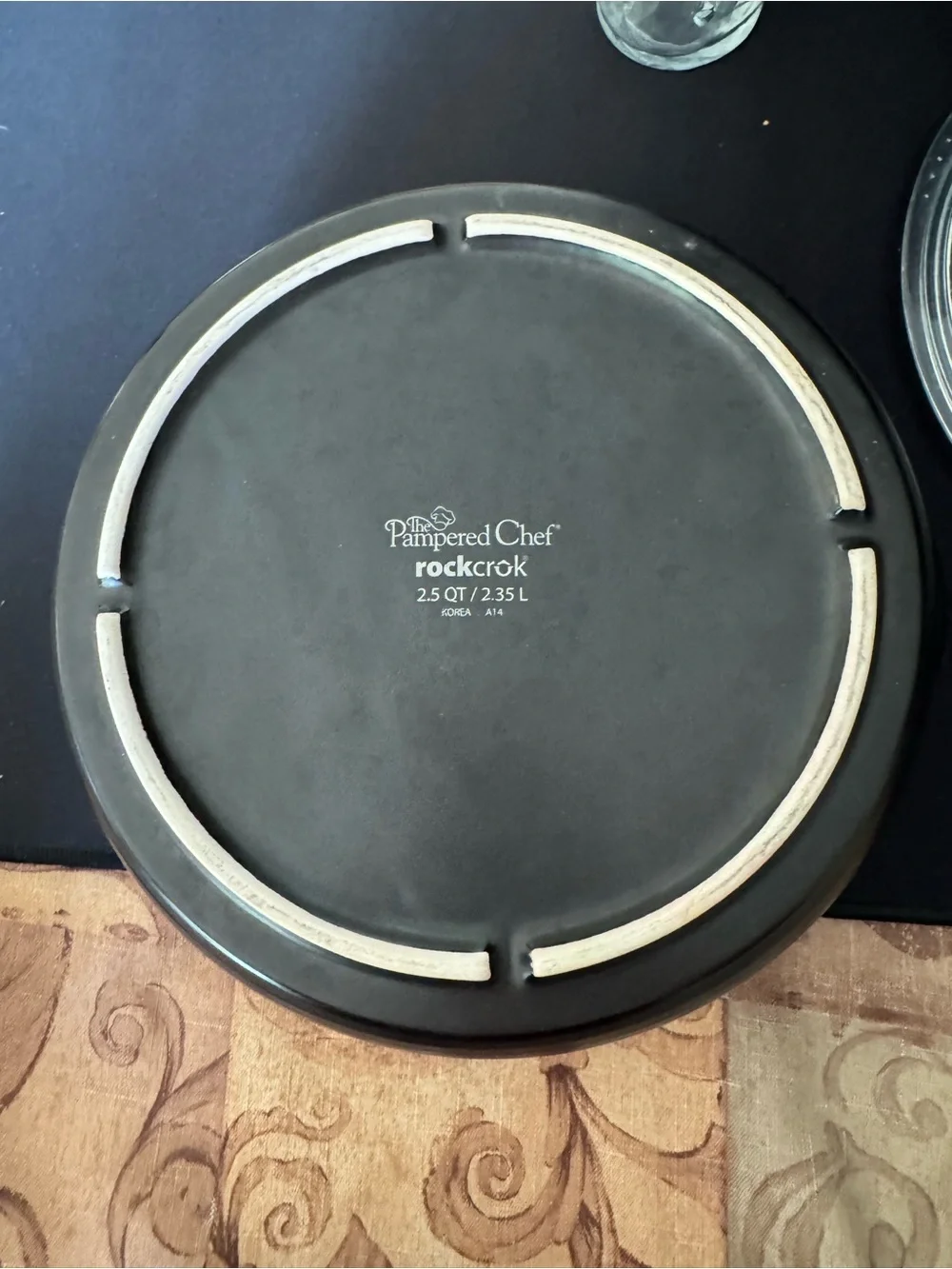 The Pampered Chef RockCrock Black with Lid